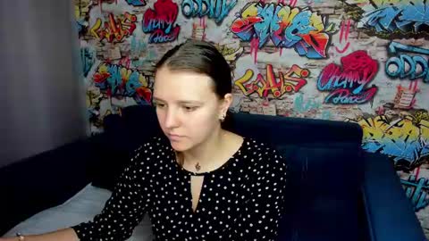 Snapshot of jenny_jimmy chatting on 06-15-26, 09:22 Jenny online show from 06-15-26, 09:22