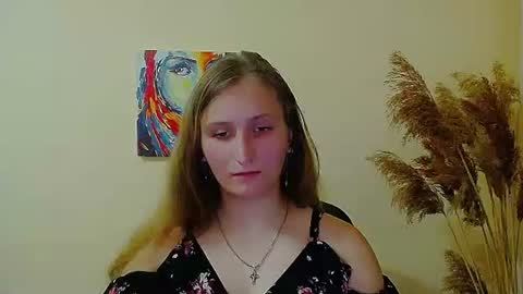 Snapshot of jenny_smille_ chatting on 06-10-26, 06:56 jenny_smille_ online show from 06-10-26, 06:56