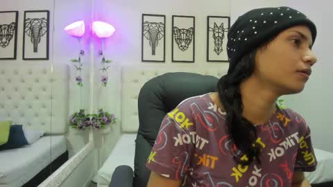 Snapshot of jenny_stark chatting on 06-06-26, 11:04 jenny_stark online show from 06-06-26, 11:04