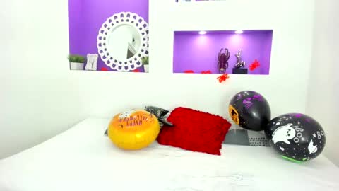 jenny_towers online show from 10-23-25, 02:05