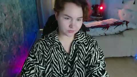 Snapshot of jennyattal chatting on 07-19-26, 04:38 Jenny online show from 07-19-26, 04:38