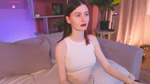 Snapshot of jennyfer_me chatting on 06-15-26, 12:40 jennyfer_me online show from 06-15-26, 12:40