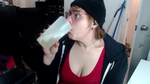 Snapshot of jennyneeds chatting on 12-01-25, 02:16 theChloeStar online show from 12-01-25, 02:16