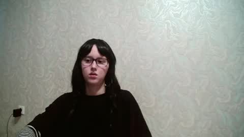 JennyOlset online show from 06-16-26, 11:46