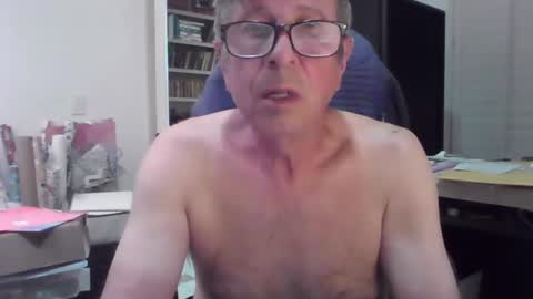 Snapshot of jep56 chatting on 12-15-24, 07:42 jep56 online show from 12-15-24, 07:42