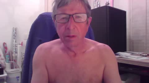 Snapshot of jep56 chatting on 03-10-25, 01:54 jep56 online show from 03-10-25, 01:54