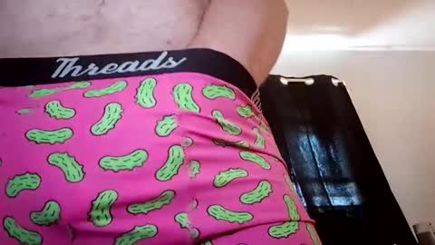 JerBear online show from 05-01-26, 02:43