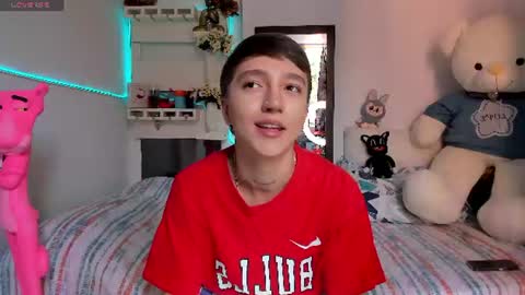 Snapshot of jeremy_salvatore_ chatting on 06-18-26, 05:50 jero independent model online show from 06-18-26, 05:50