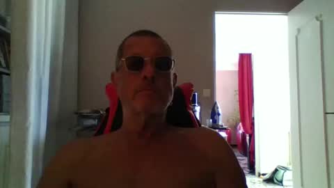 Snapshot of jerflor chatting on 10-08-25, 12:58 jerflor online show from 10-08-25, 12:58