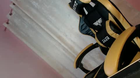Snapshot of jerkaholic_aneca chatting on 02-02-25, 05:53 jerkaholic_aneca online show from 02-02-25, 05:53