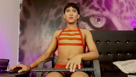 Snapshot of jero_tease_s7s chatting on 02-14-26, 07:32 Jeronimo online show from 02-14-26, 07:32