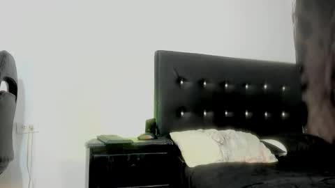 Snapshot of jero_tease_s7s chatting on 02-21-26, 07:04 Jeronimo online show from 02-21-26, 07:04