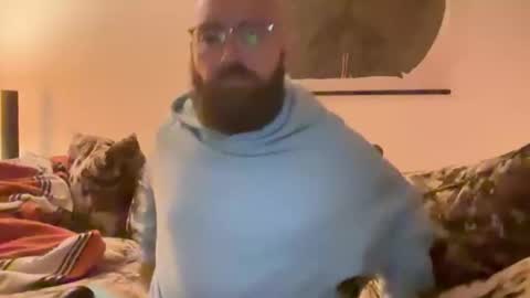 jerobeam online show from 10-26-25, 04:40