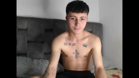 Snapshot of jeronimo_hot69 chatting on 09-13-25, 01:16 Damian online show from 09-13-25, 01:16