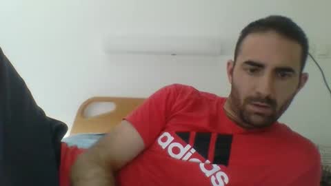 Snapshot of jeropa5476 chatting on 12-20-25, 01:40 jeropa5476 online show from 12-20-25, 01:40