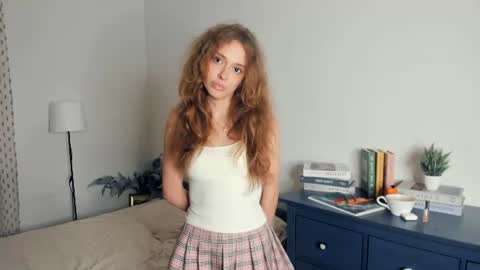 Snapshot of jerricastroker chatting on 07-29-26, 09:02 Alice online show from 07-29-26, 09:02