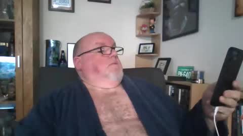 Snapshot of jerseyhammer01 chatting on 02-10-26, 09:02 Harry online show from 02-10-26, 09:02