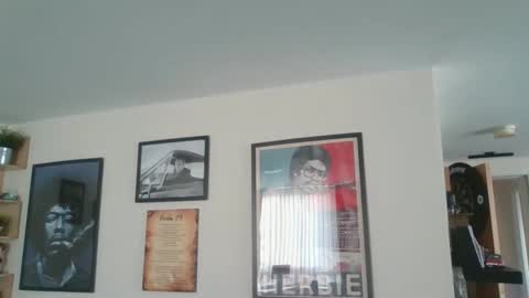 Snapshot of jerseyhammer01 chatting on 02-20-26, 09:21 Harry online show from 02-20-26, 09:21