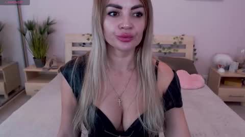 Snapshot of jessabellucci chatting on 01-10-25, 07:04 Jessa Bellucci online show from 01-10-25, 07:04