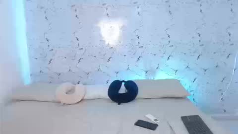 Hello we are Jesse and Dante. online show from 09-09-25, 04:12