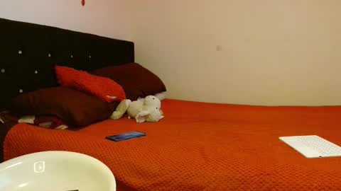 jessexyhot45 online show from 02-14-26, 06:54