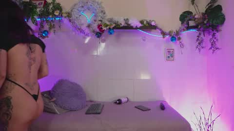 Jessi Alex online show from 12-19-25, 11:06