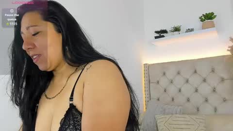 Snapshot of jessica__milf chatting on 05-03-26, 03:23 jessica__milf online show from 05-03-26, 03:23