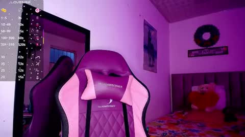 jessica_princess8511 online show from 06-20-26, 11:24