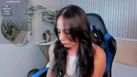 jessica_taylor_22 online show from 04-10-26, 07:07