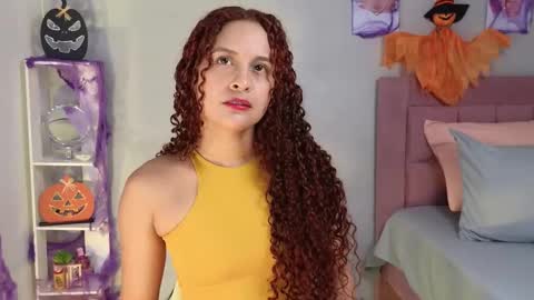 Jessica online show from 10-31-25, 05:14