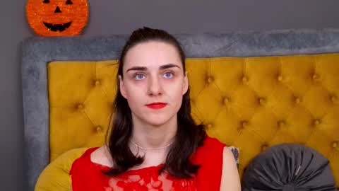 Jessica White online show from 12-22-25, 05:04