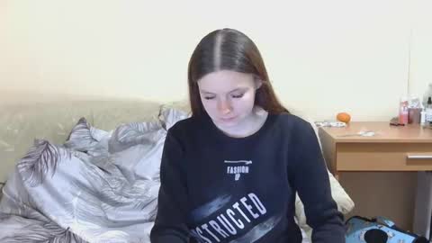 Snapshot of jessicaholland1 chatting on 04-28-26, 06:35 jessicaholland1 online show from 04-28-26, 06:35