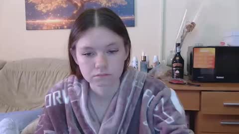 Snapshot of jessicaholland1 chatting on 05-19-26, 05:14 jessicaholland1 online show from 05-19-26, 05:14