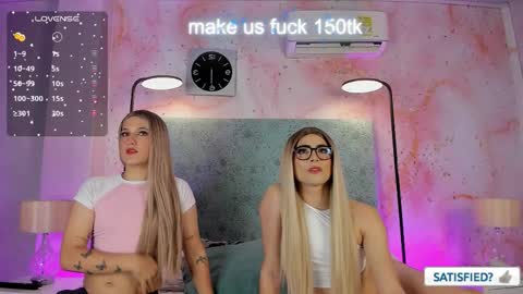 JESSI AND NAOMI online show from 09-12-25, 12:44