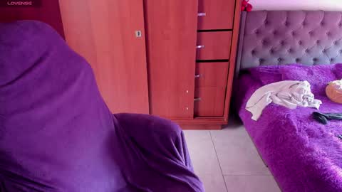 Snapshot of jessicarobbit chatting on 01-07-25, 01:24 jessicarobbit online show from 01-07-25, 01:24