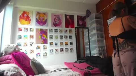 Snapshot of jessie_williams_01 chatting on 05-05-26, 06:49 Your Sweet Angel online show from 05-05-26, 06:49
