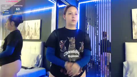 Snapshot of jessie_williams_01 chatting on 07-17-26, 06:46 Your Sweet Angel online show from 07-17-26, 06:46