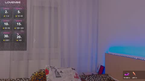 Snapshot of jessielines_1 chatting on 02-13-25, 01:19 jessie online show from 02-13-25, 01:19