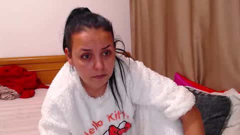 Snapshot of jessiestar3 chatting on 01-17-26, 04:54 jessiestar3 online show from 01-17-26, 04:54