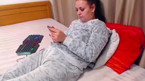 Snapshot of jessiestar3 chatting on 02-14-26, 07:54 jessiestar3 online show from 02-14-26, 07:54