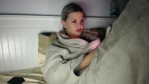 jessieryan online show from 02-02-26, 04:27