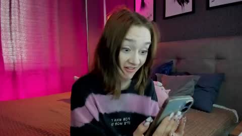 Snapshot of jessiexxiv chatting on 06-12-26, 09:30 Jessie online show from 06-12-26, 09:30