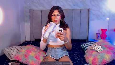 Snapshot of jessika_rabbits chatting on 12-05-24, 03:48 JESS online show from 12-05-24, 03:48