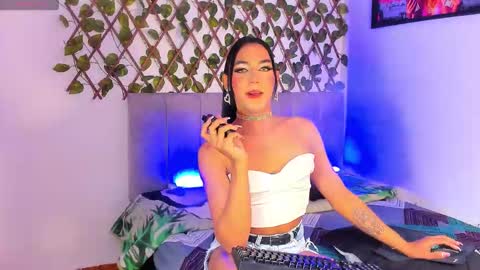 Snapshot of jessika_rabbits chatting on 09-28-25, 02:11 JESS online show from 09-28-25, 02:11
