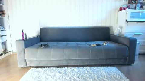 NEW VIDEO IN BIO online show from 04-10-26, 08:30