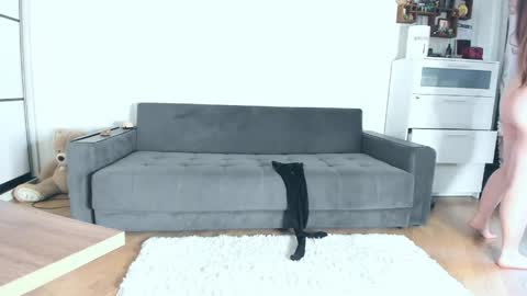 NEW VIDEO IN BIO online show from 05-25-26, 08:20