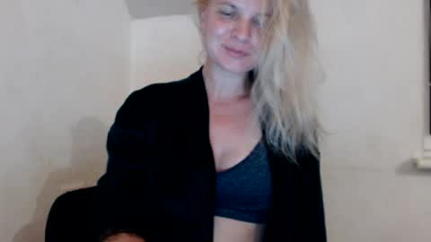 Snapshot of jessyangels chatting on 07-07-26, 08:35 jessyangels online show from 07-07-26, 08:35