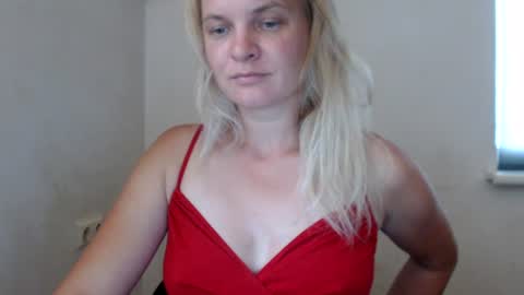 Snapshot of jessyangels chatting on 07-22-26, 04:10 jessyangels online show from 07-22-26, 04:10