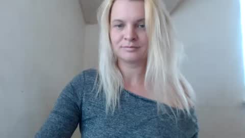 Snapshot of jessyangels chatting on 07-24-26, 11:08 jessyangels online show from 07-24-26, 11:08