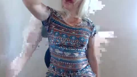 Snapshot of jessyangels chatting on 07-25-26, 08:56 jessyangels online show from 07-25-26, 08:56